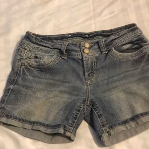 No Boundaries size 9 waist 30 inseam 5.